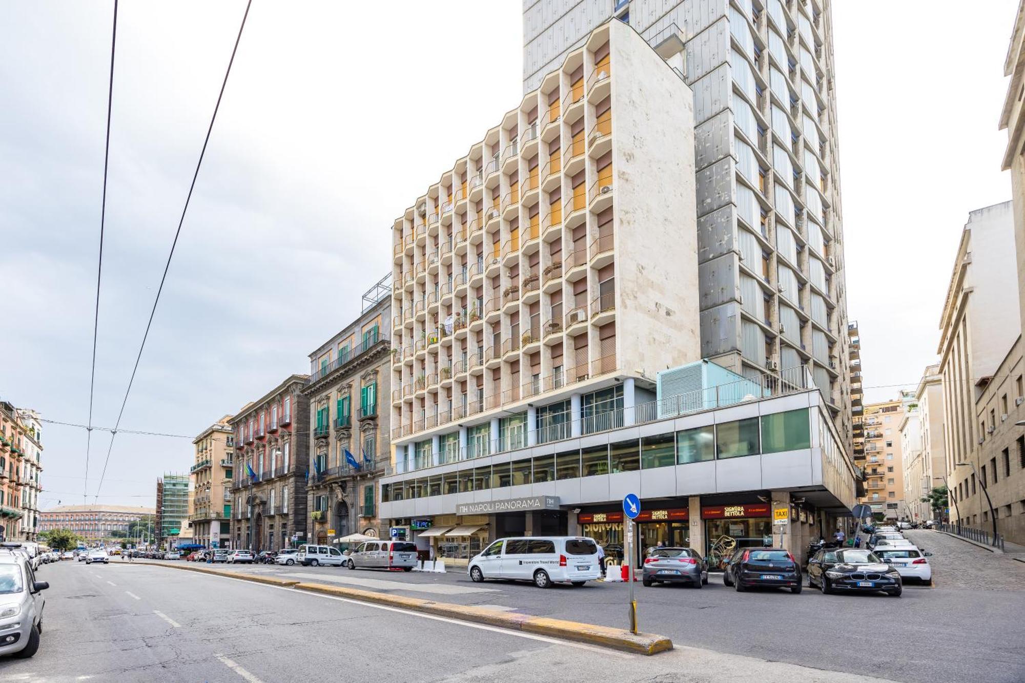 New In The Heart Of Naples-attwenty-one Coral Napoli